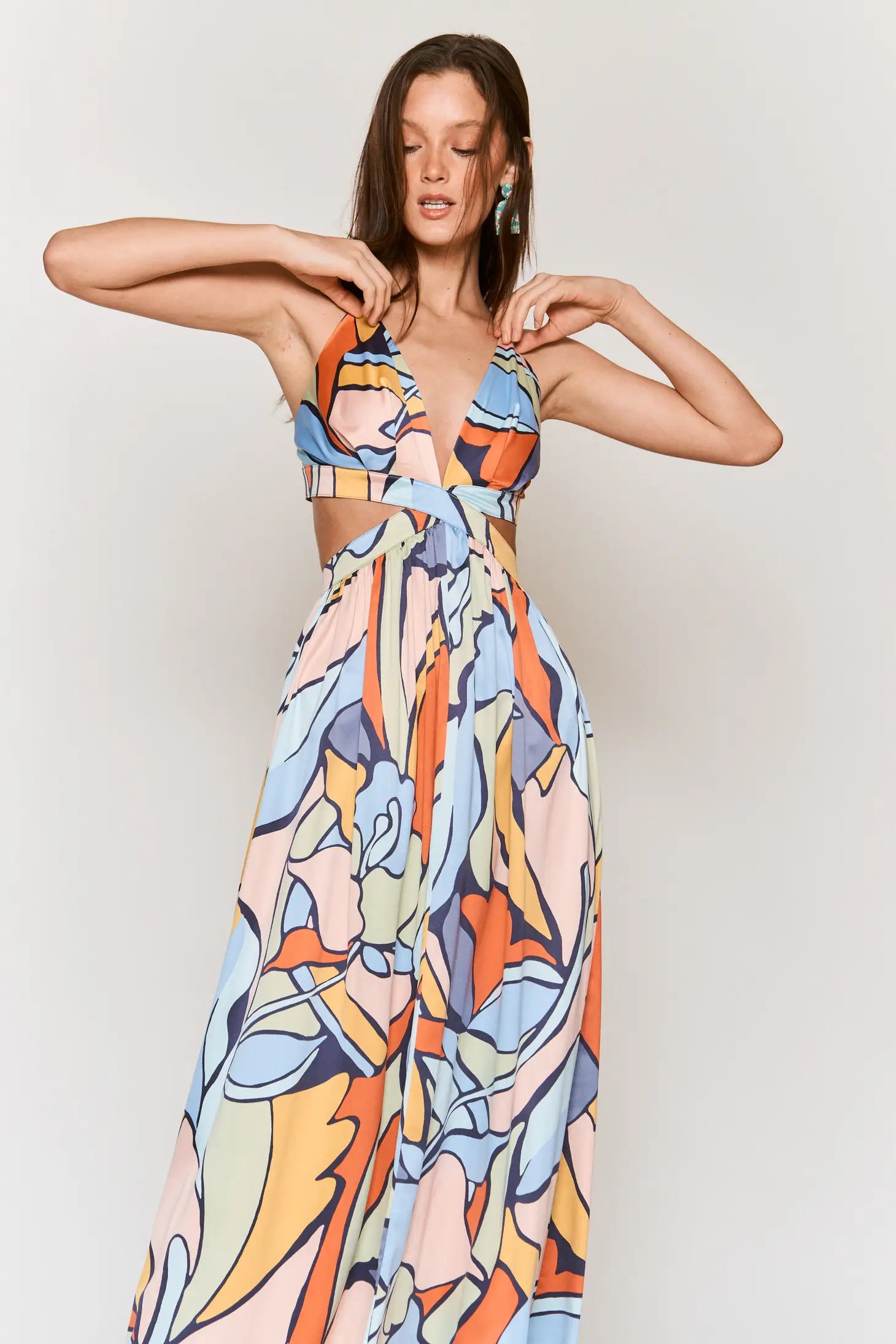 Express maxi dress hotsell strappy cut out