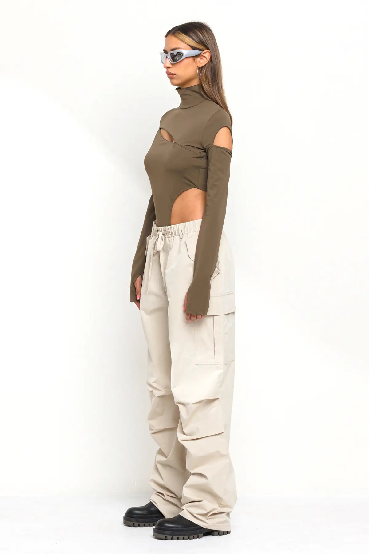 Parachute Cargo Pants Beige
